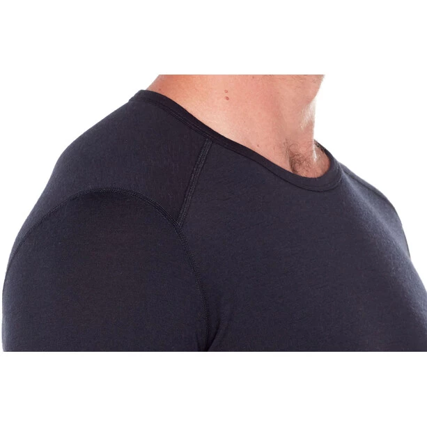 Icebreaker 200 Oasis LS Crew Top Men black 7 Icebreaker 200 Oasis LS Crew Top Men black - Image 5