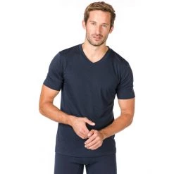 Super.natural Base 140 V Neck Tee Men navy blazer -Ski & Thermal Underwear Tops Sales Store supernatural base v neck tee 140 miehet navy blazer 3